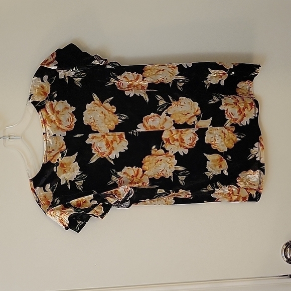 A.N.A. Black Floral Velour Butterfly Sleeve Scoop Neck Fairycore Blouse - Picture 5 of 8